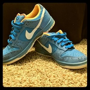 Womens Nike 6.0 low dunks